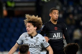 今年会网站-包含巴黎圣日耳曼大胜获胜，保持不败势头的词条