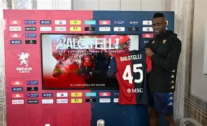 包含摩纳哥前锋巴洛特利冬季转会去向未定的词条