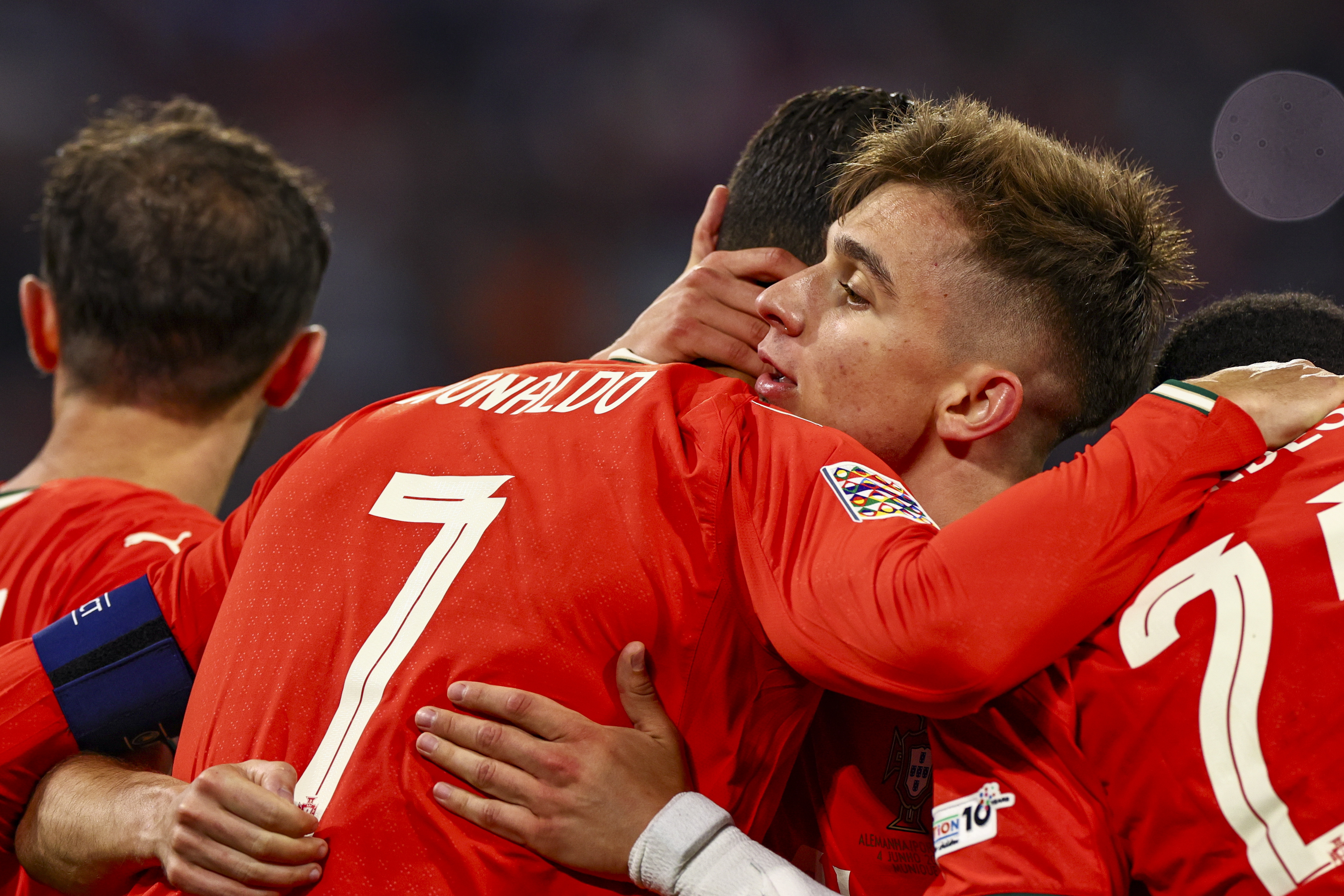 葡萄牙队险胜,晋级形势仍有不确定因素 葡萄牙队险胜,晋级形势仍有不确定因素